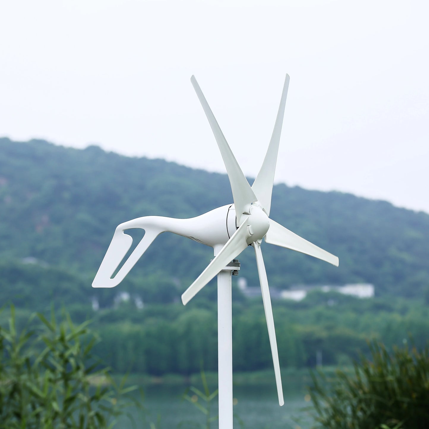 Wind Turbine Generator, 800W 6 Blades, Marine Ship or Home Use, White, 800W, Hybrid Controller